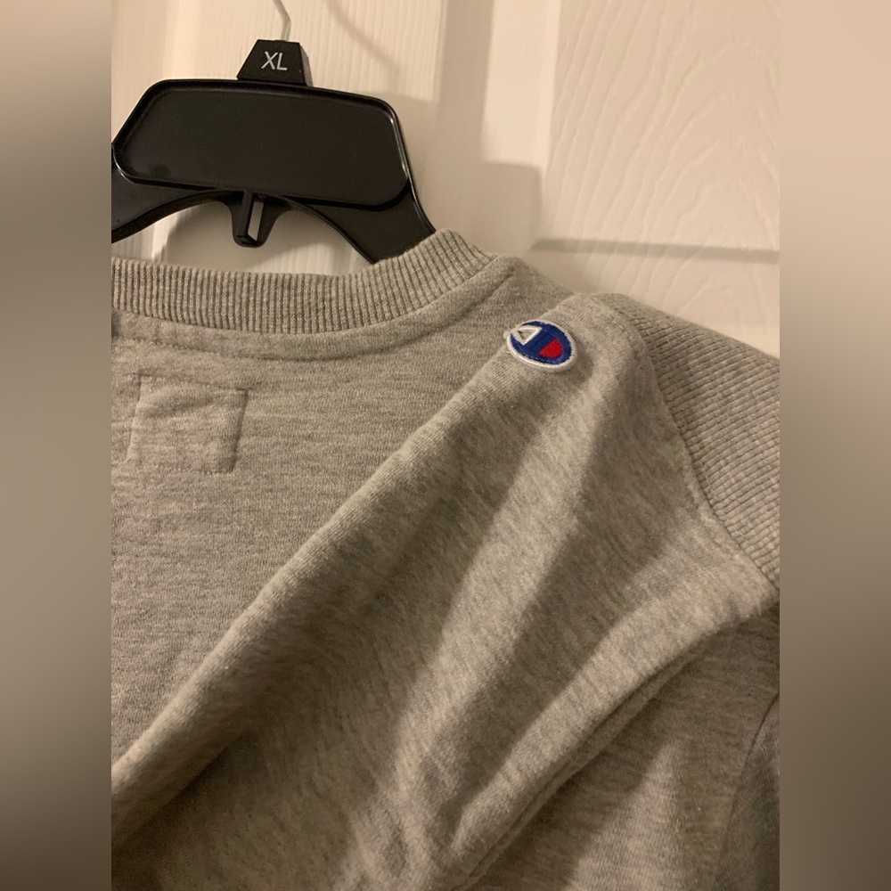 Shirts👕 - Picture 3 of 4